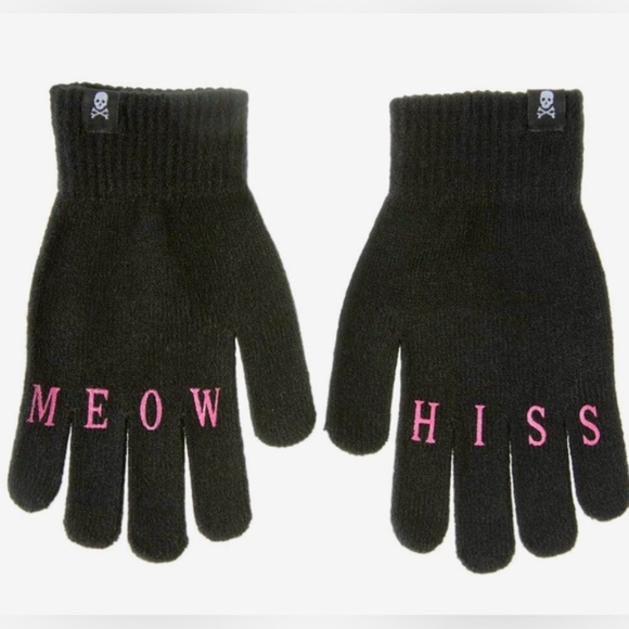 Sourpuss 3 pc  Pink Leopard Beanie Hat & Gloves w  Matching Scarf Knit  New - Picture 7 of 13